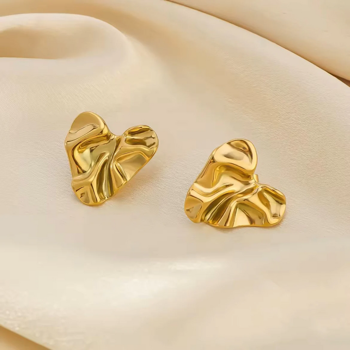 Buy Elegant Wavy Heart Stud Earrings – Shop Modern Gold Stainless Steel Design

